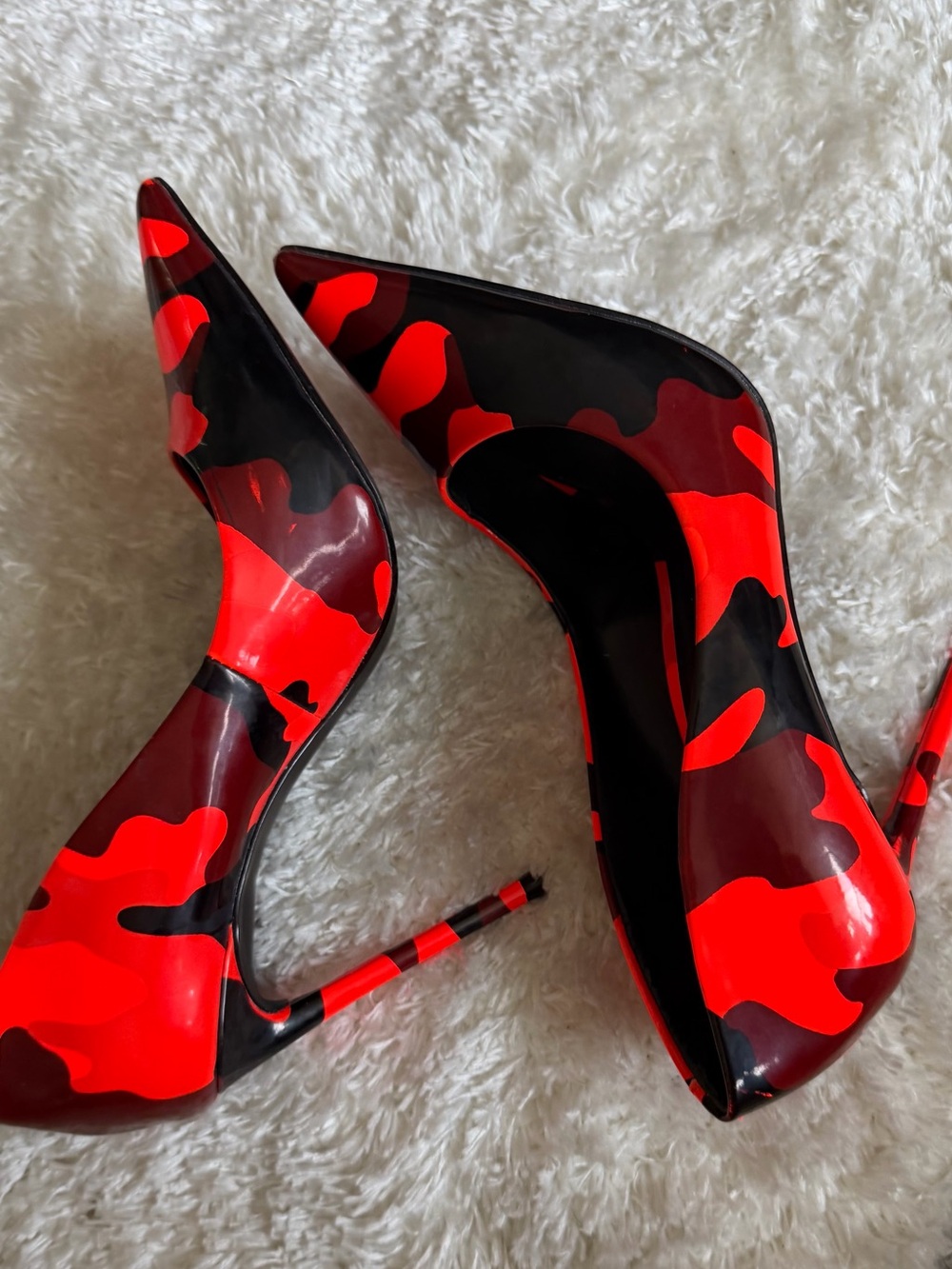 Steve Madden Red and Black Camouflage Patent Pointed-Toe Stiletto Heels - Picture 2 of 9